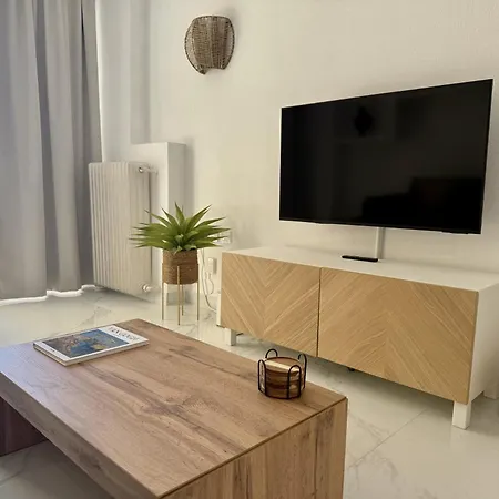 Boho Con Terraza * Μαρμπέλλα